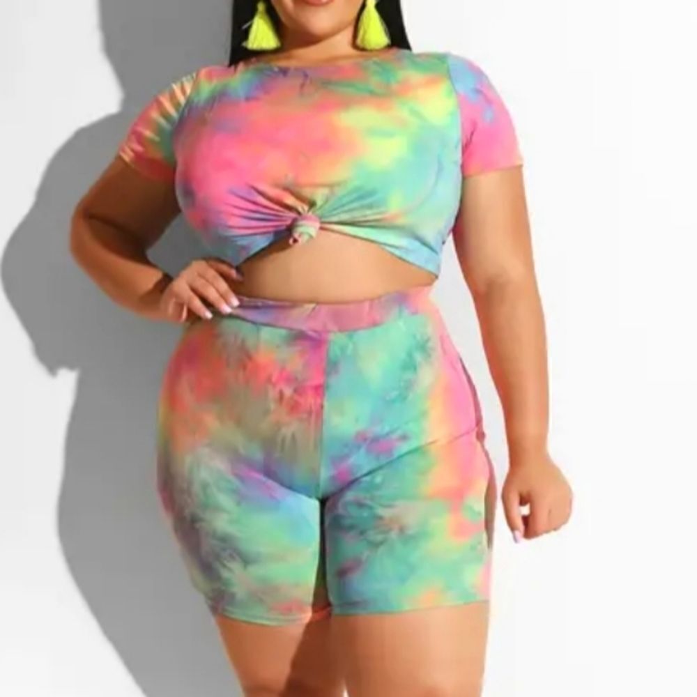 Plus Size Tie Dye Short Sleeve Top & Biker Short Sz 1X